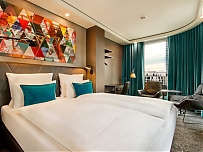 Zimmer im neuen Motel One Frankfurt-Römer (c) Motel One